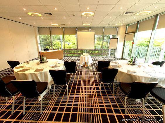 Beales Hotel Hatfield  Facilities photo