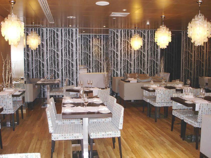Beales Hotel Hatfield  Restaurant photo